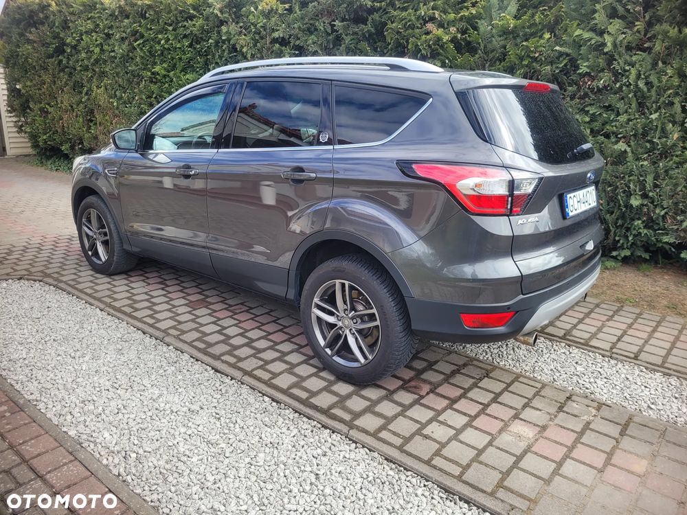 Ford Kuga 1.5 EcoBoost 2x4 Cool & Connect - 4