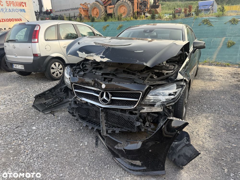 Mercedes-Benz CLS - 4