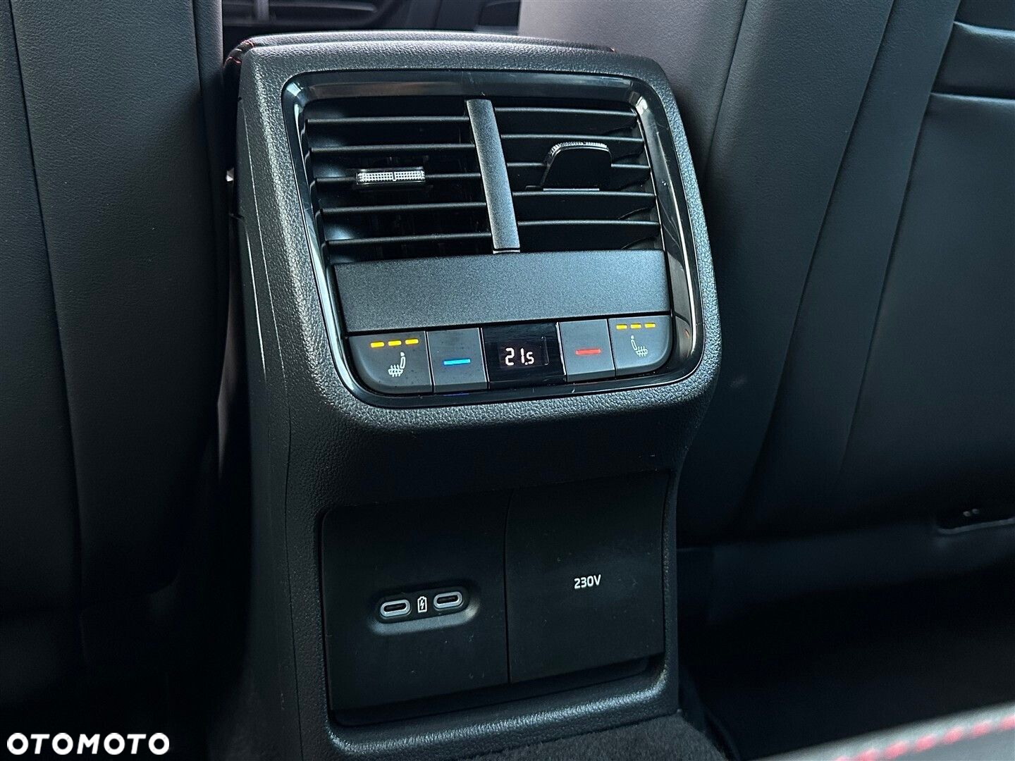 Skoda Octavia 2.0 TSI RS DSG - 33