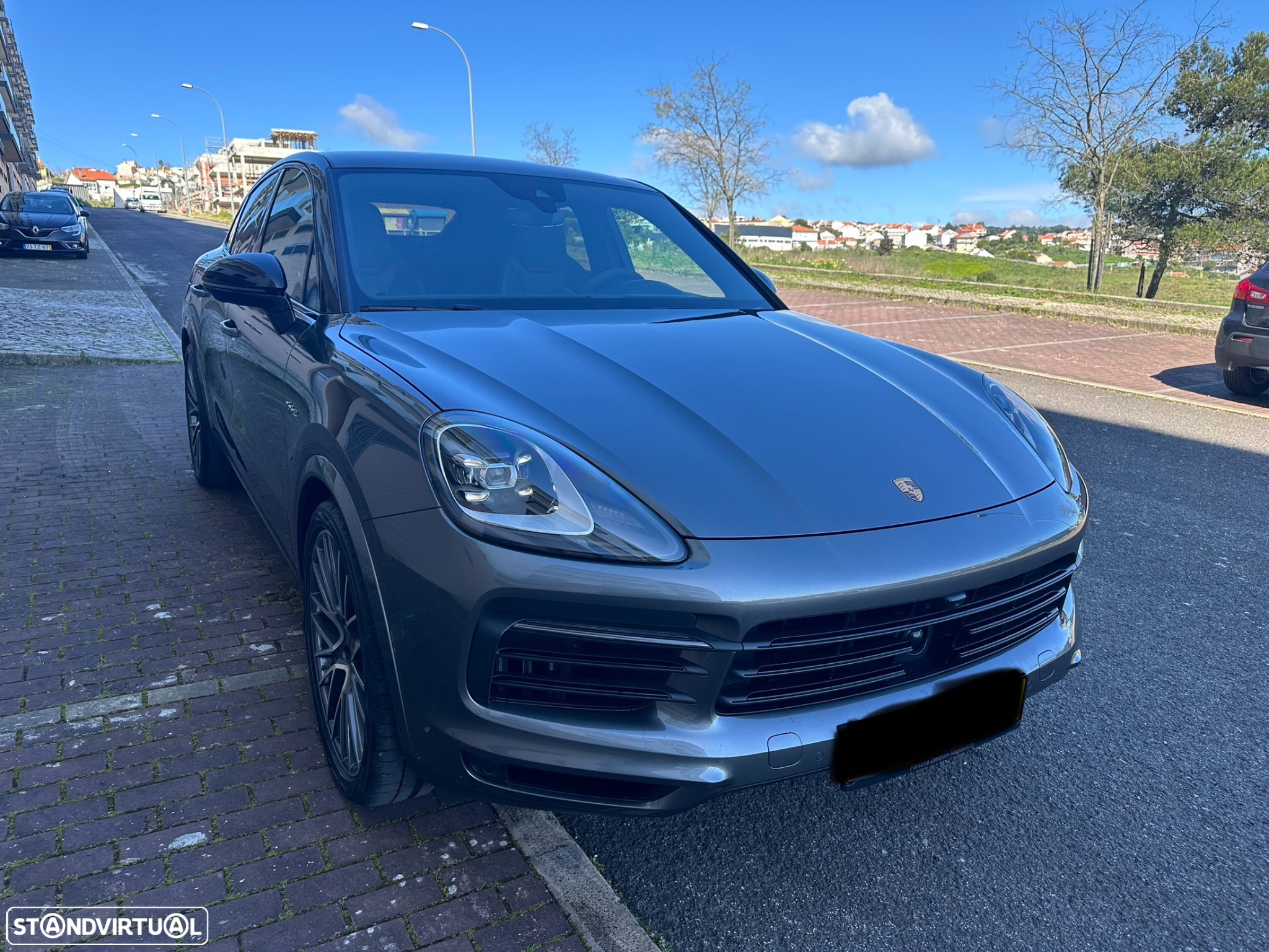 Porsche Cayenne Coupé E-Hybrid - 3