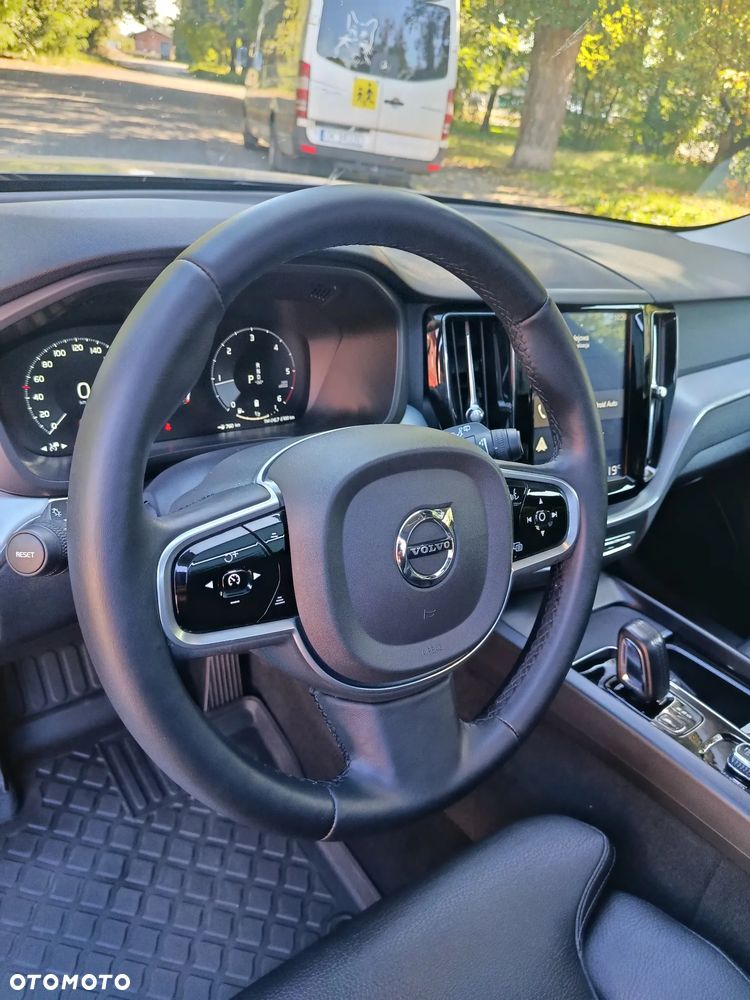 Volvo XC 60 B4 D Momentum Pro - 9