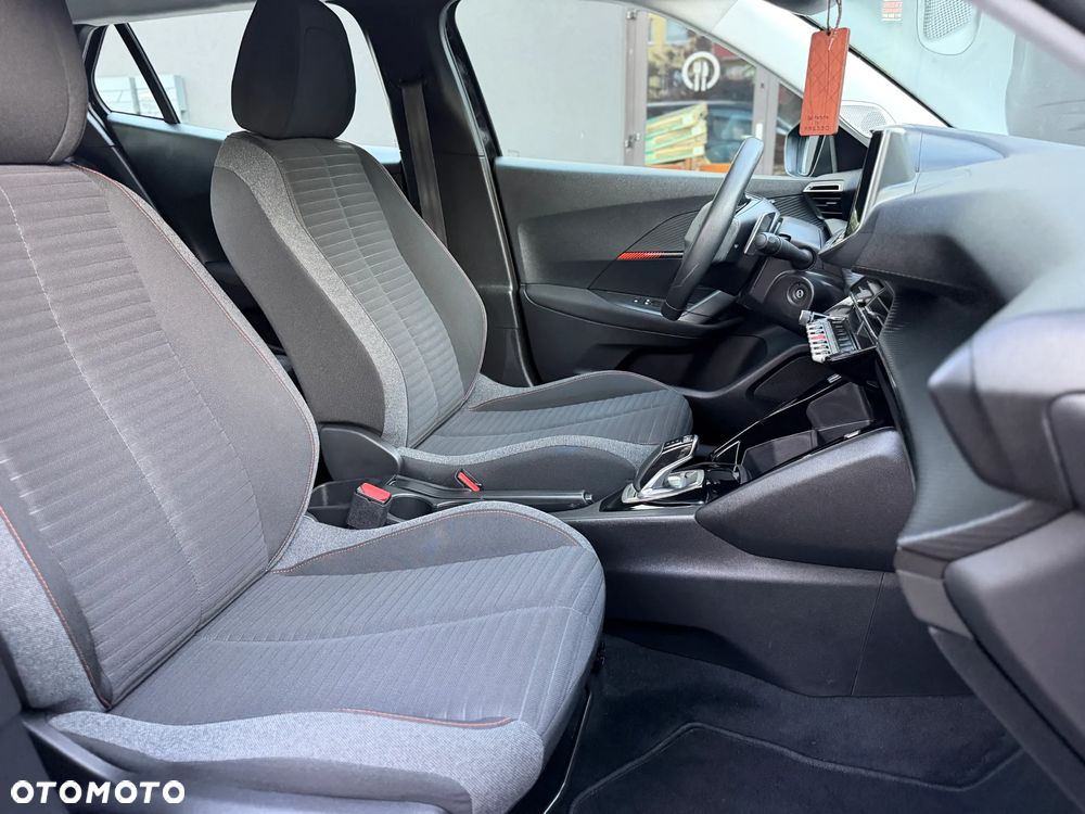 Peugeot 2008 PureTech 130 EAT8 Active - 25