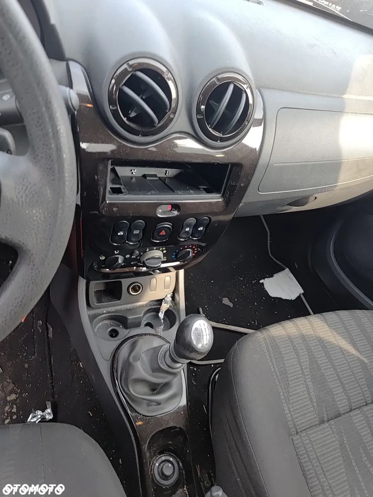 Dacia Duster 1.5 dCi Celebration - 19