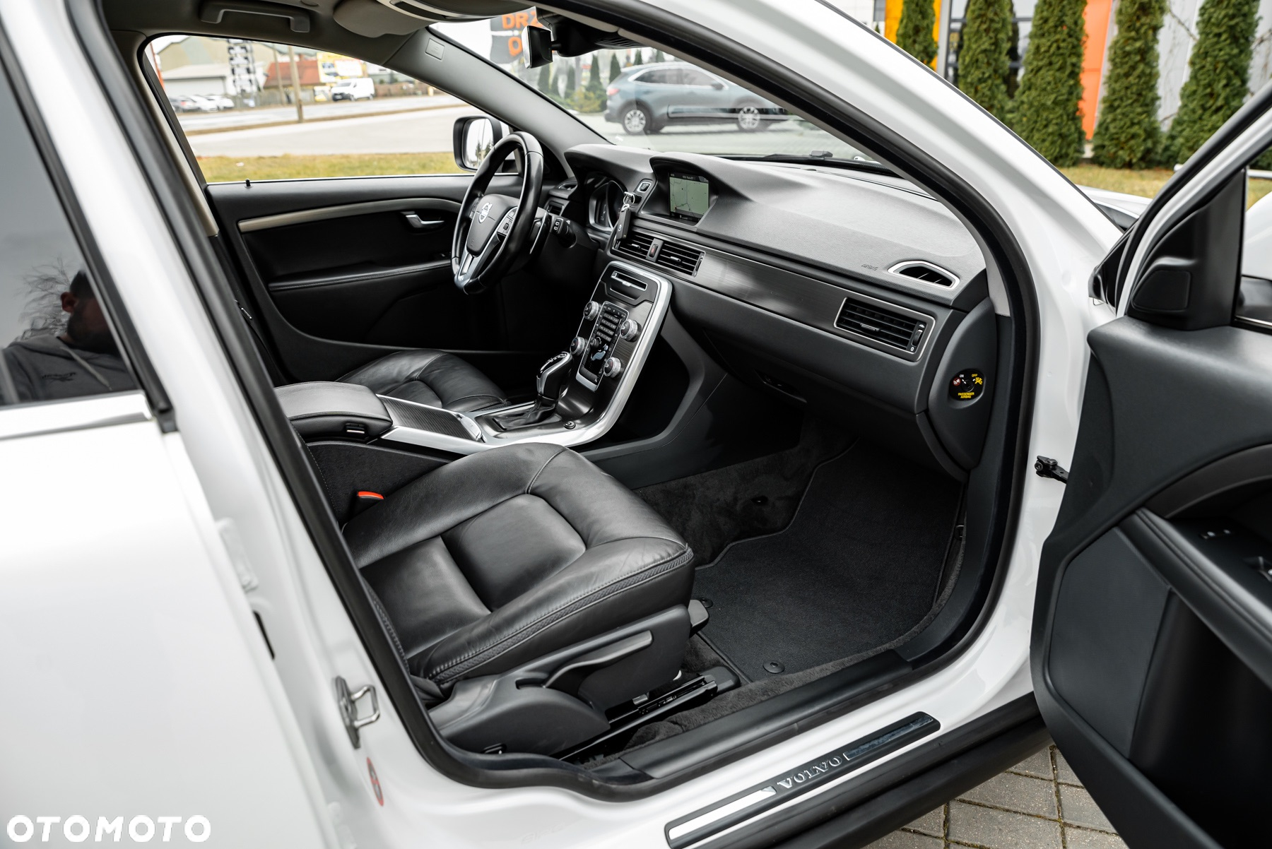 Volvo XC 70 - 23