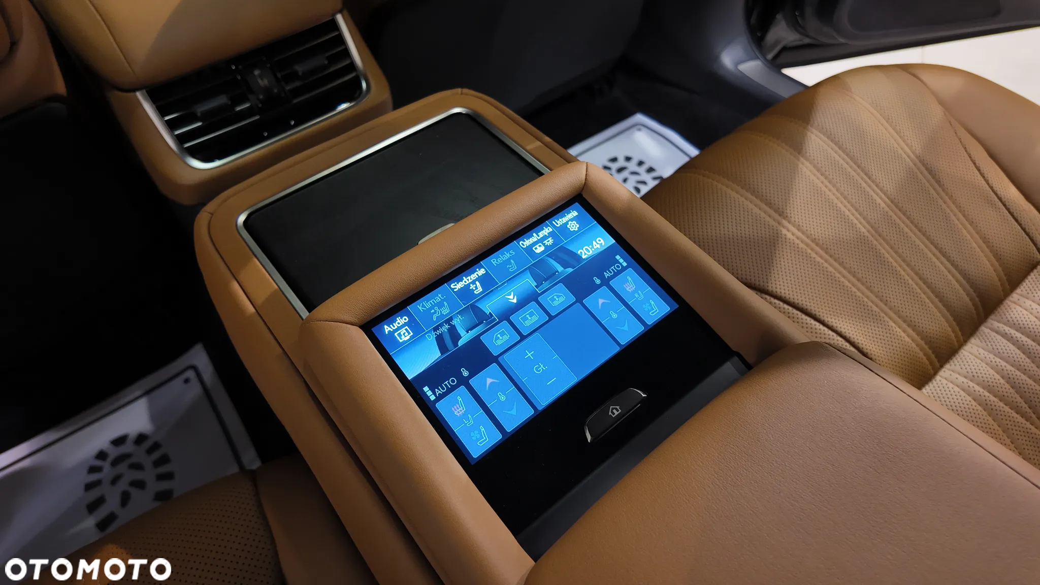 Lexus LS - 26