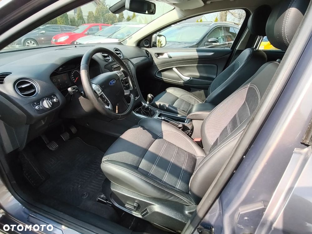 Ford Mondeo 2.0 TDCi Titanium - 26