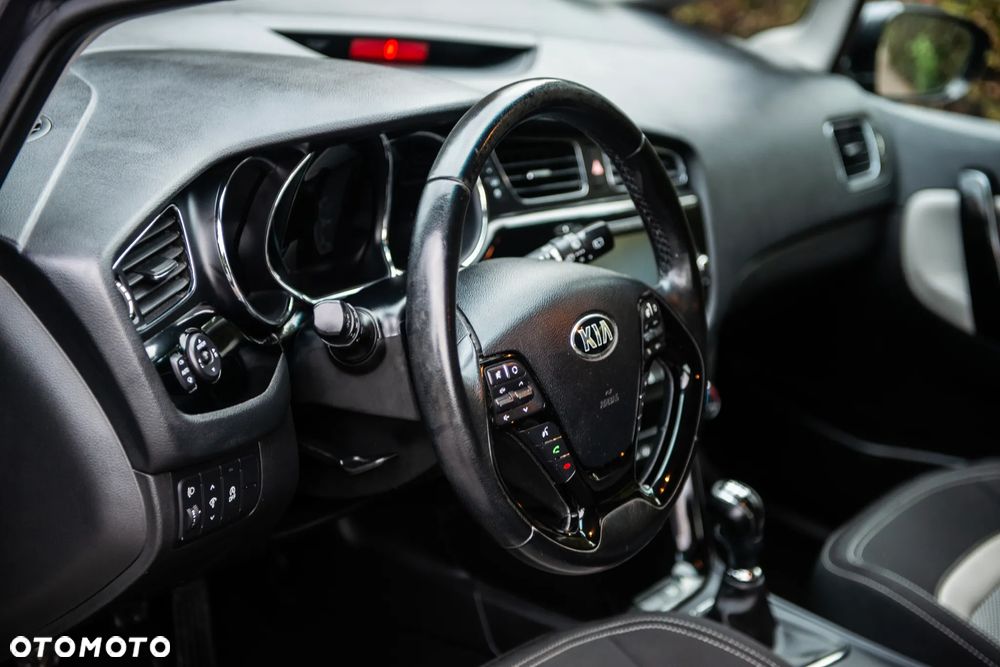 Kia Ceed 1.6 GDI SW Vision - 20