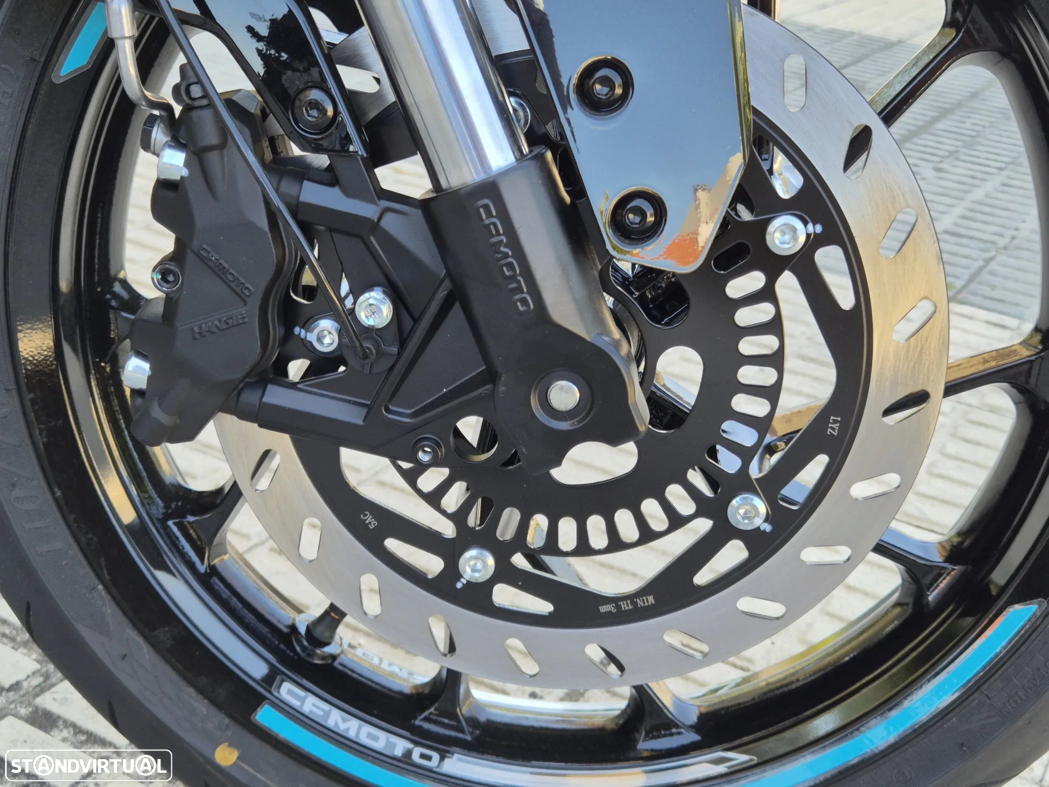 CF Moto 125NK - 10