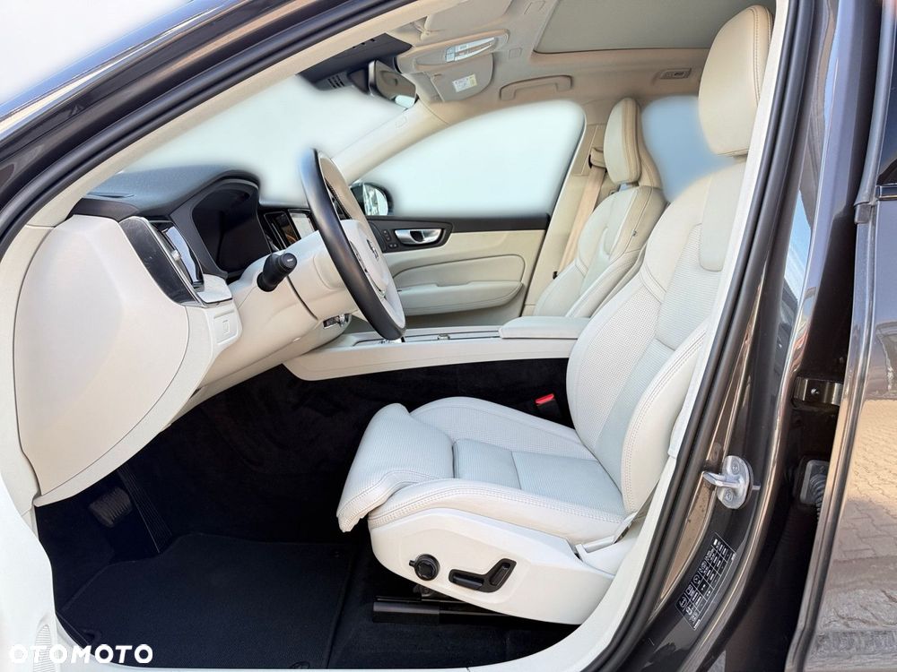 Volvo XC 60 - 12