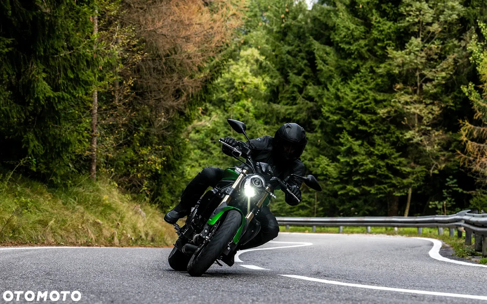 Benelli 752 S - 7