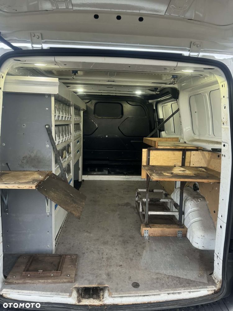 Ford TRANSIT CUSTOM - 18