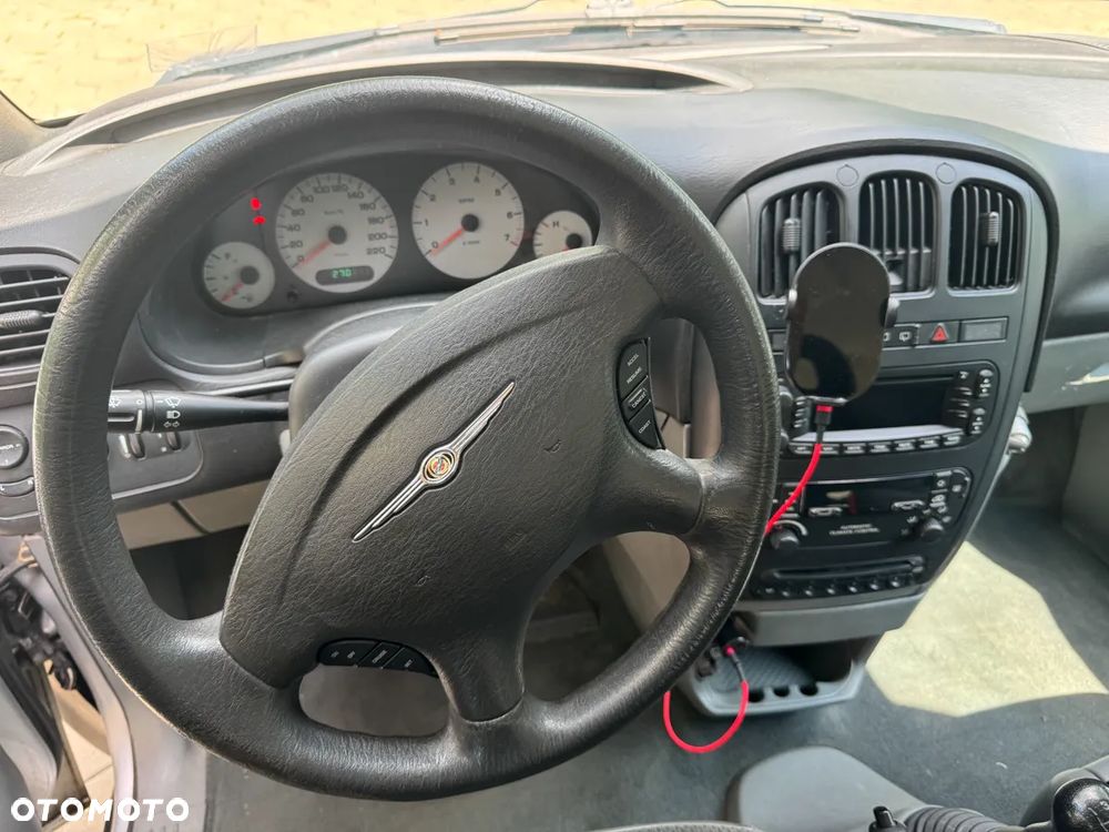 Chrysler Voyager - 14