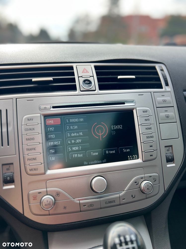 Ford Kuga 2.0 TDCi 4x4 Titanium - 37