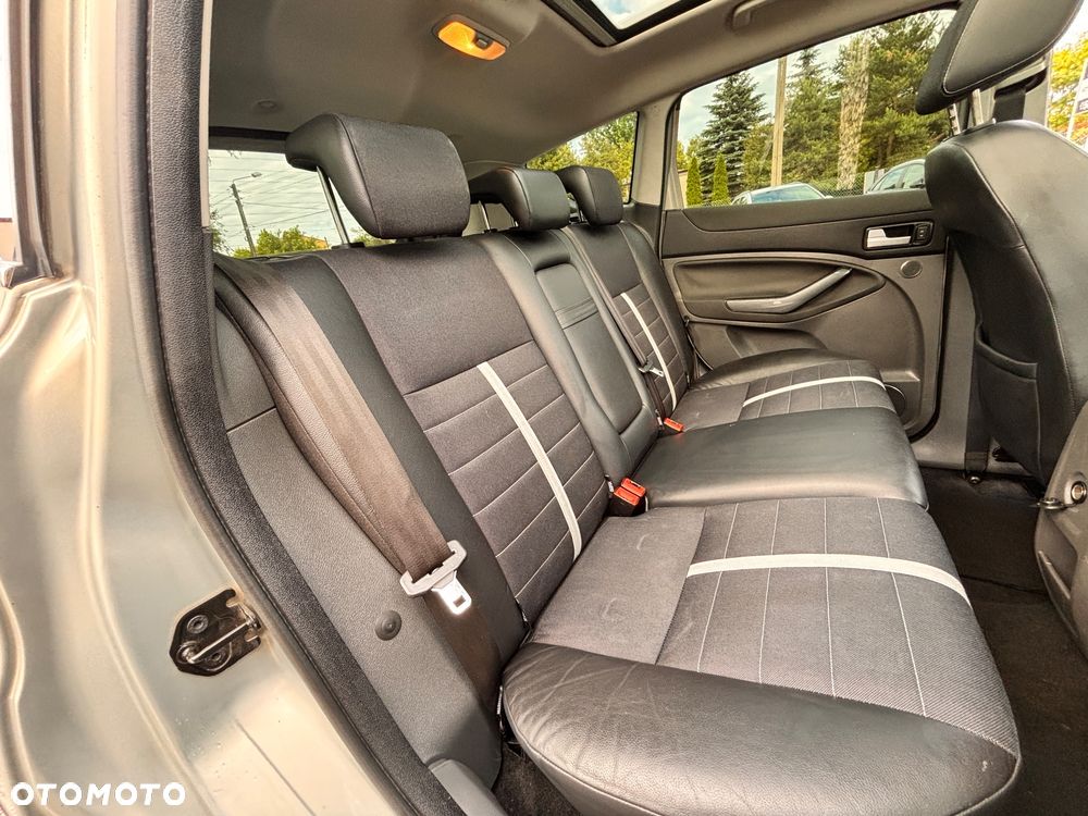 Ford Kuga 2.0 TDCi Titanium - 7