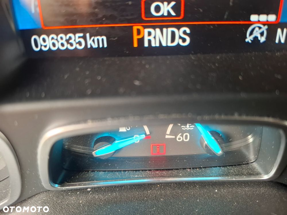 Ford Kuga 1.5 EcoBoost 2x4 ST-Line - 17