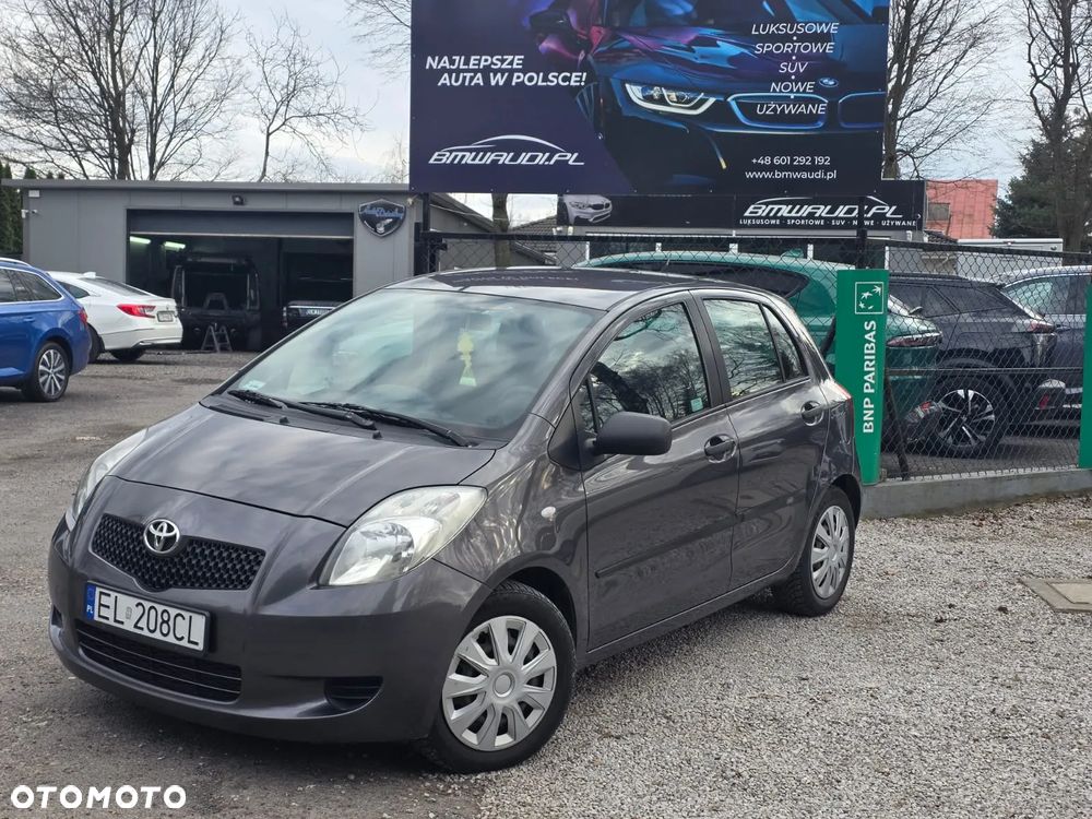 Toyota Yaris 1.3 Terra - 2