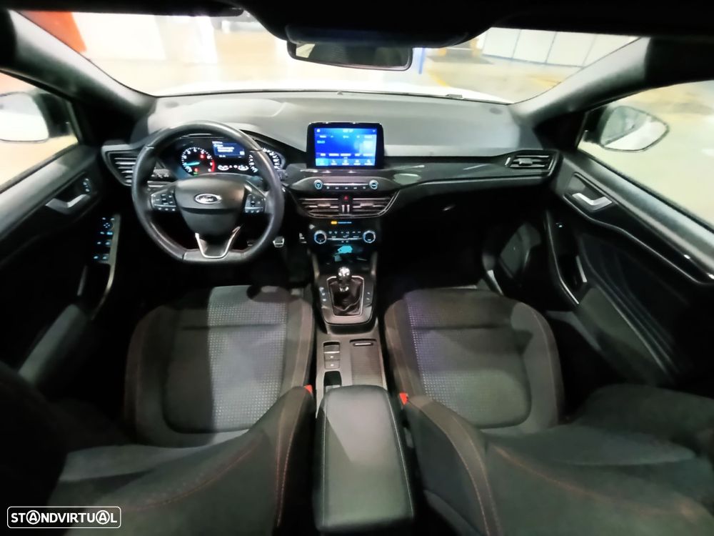 Ford Focus 1.0 EcoBoost MHEV ST-Line - 8