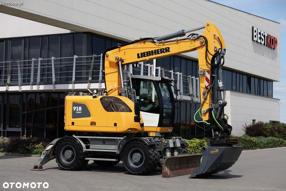 Liebherr A918 Compact - 1