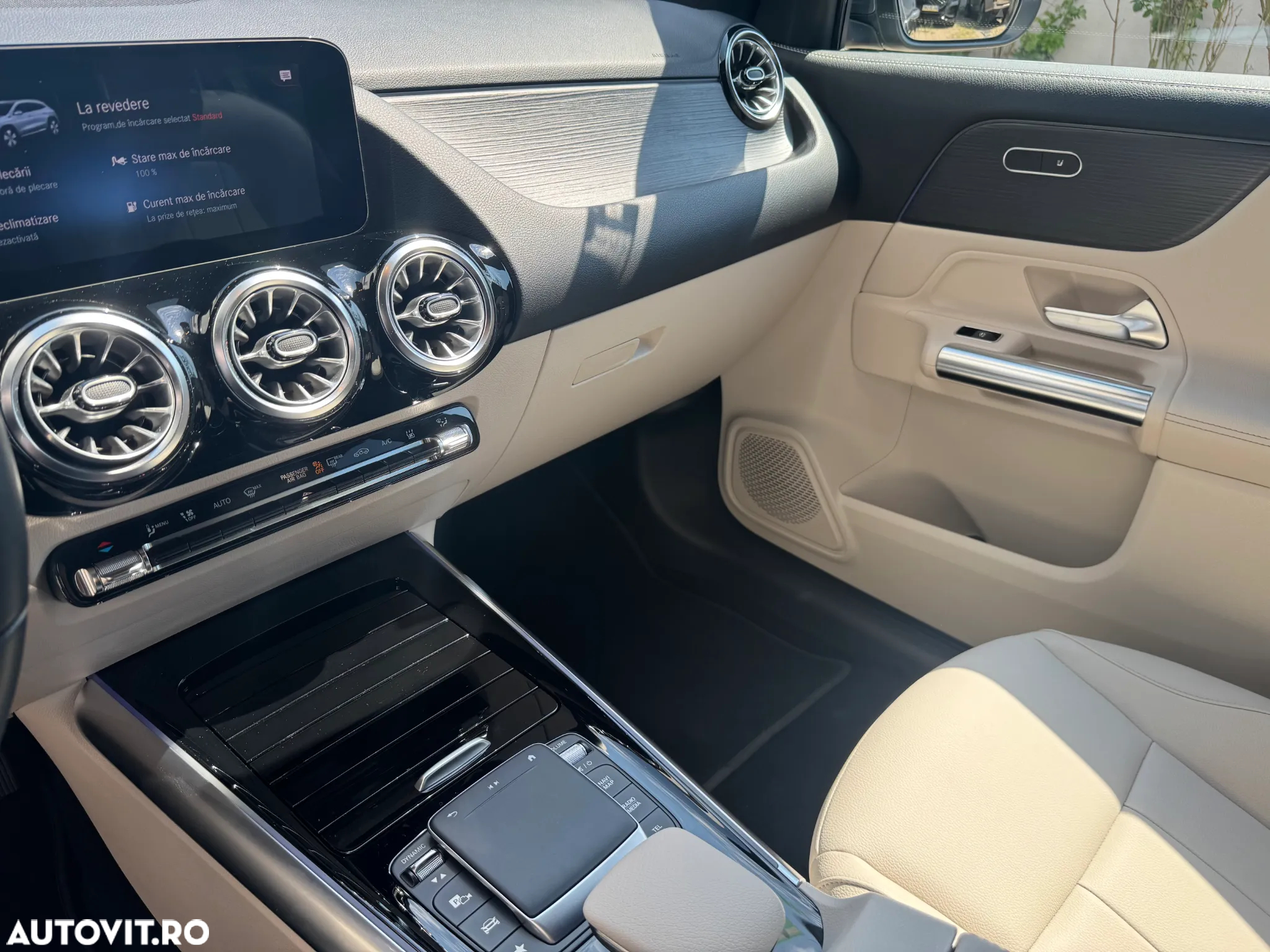 Mercedes-Benz EQA 300 4MATIC - 15