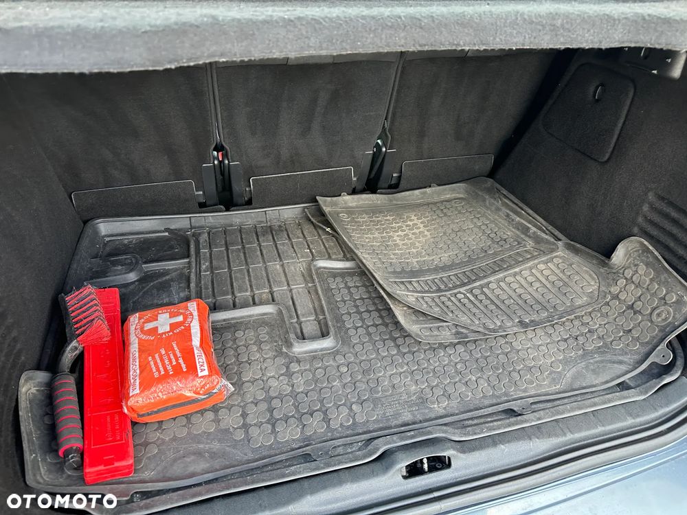 Citroën C4 Picasso - 28