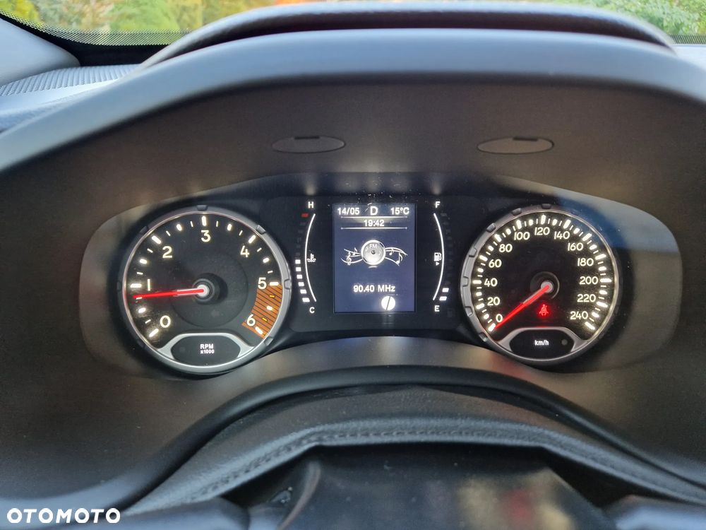 Jeep Renegade 1.6 MultiJet DSG Limited - 25