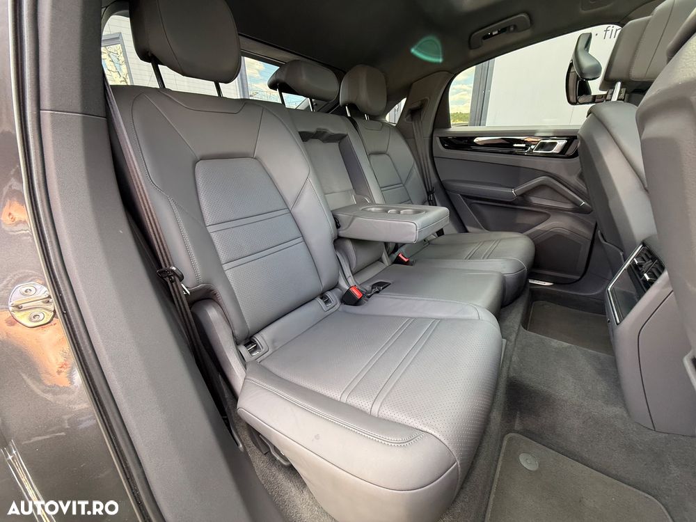 Porsche Cayenne E-Hybrid - 18