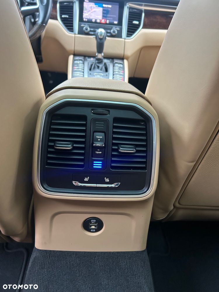 Porsche Macan S - 11