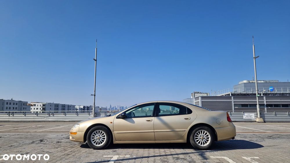 Chrysler 300M - 7