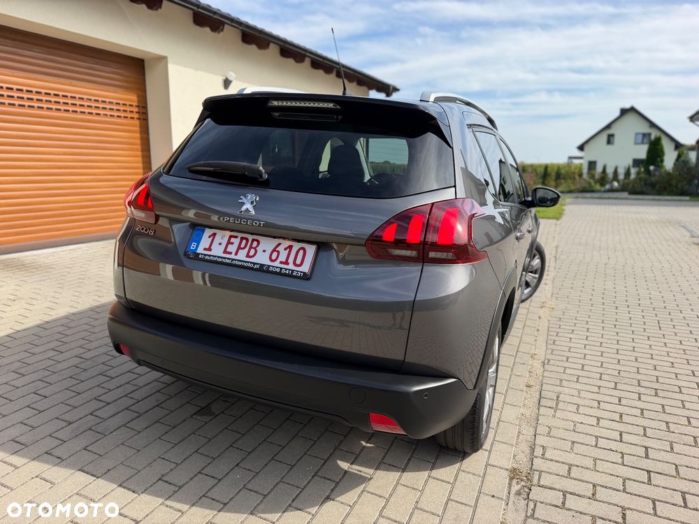Peugeot 2008 BlueHDi 100 STOP & START Signature - 39