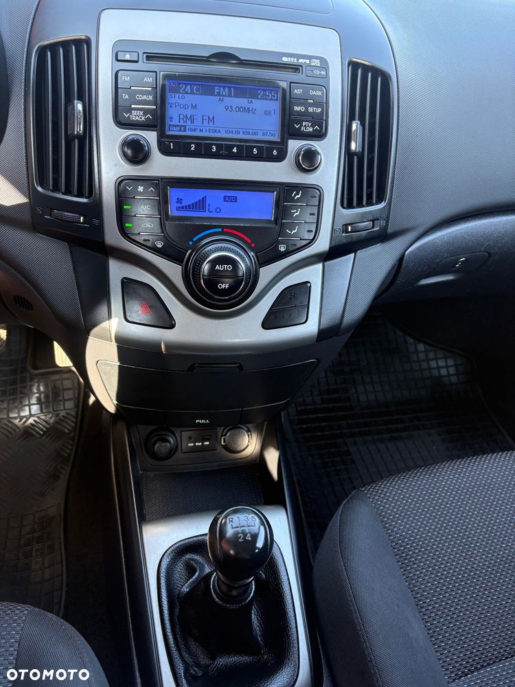 Hyundai i30 1.6 Premium EU5 - 8