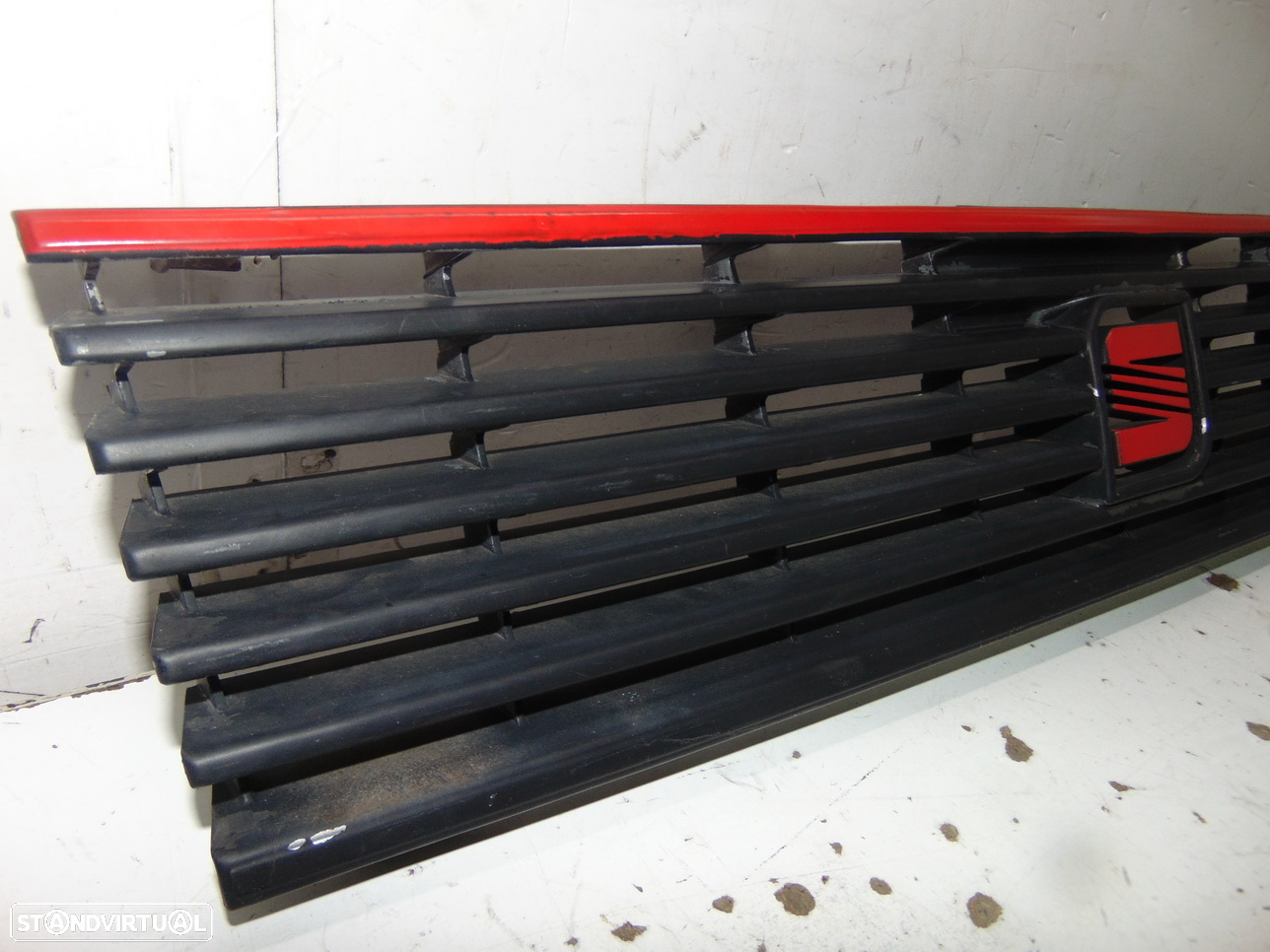 Seat Malaga grelha - 2