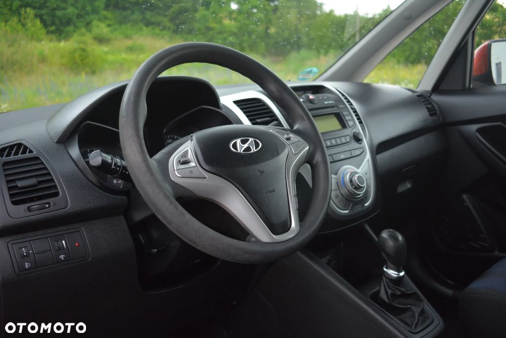 Hyundai ix20 - 22