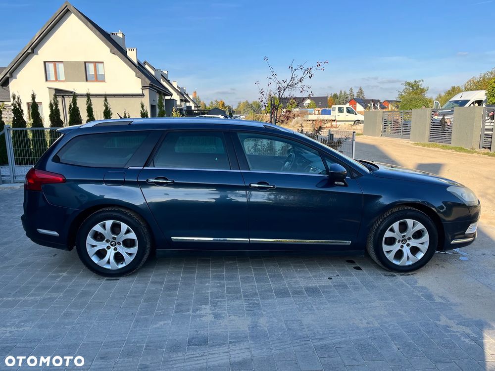 Citroen C5 2011 photo 2