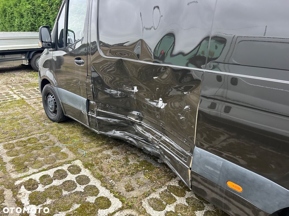 Mercedes-Benz Sprinter - 1