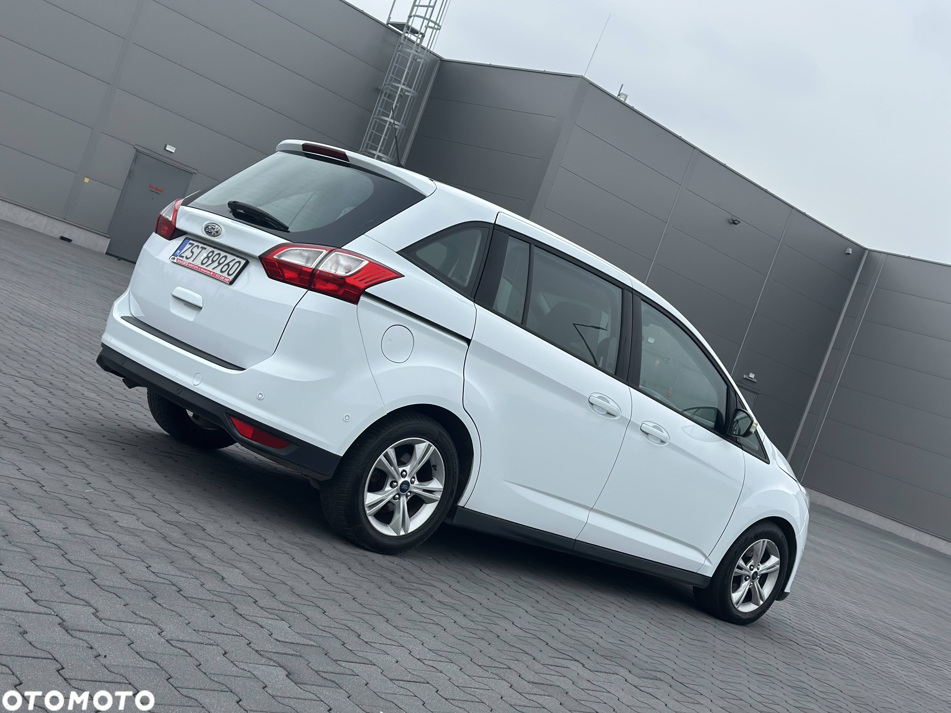 Ford Grand C-MAX - 4