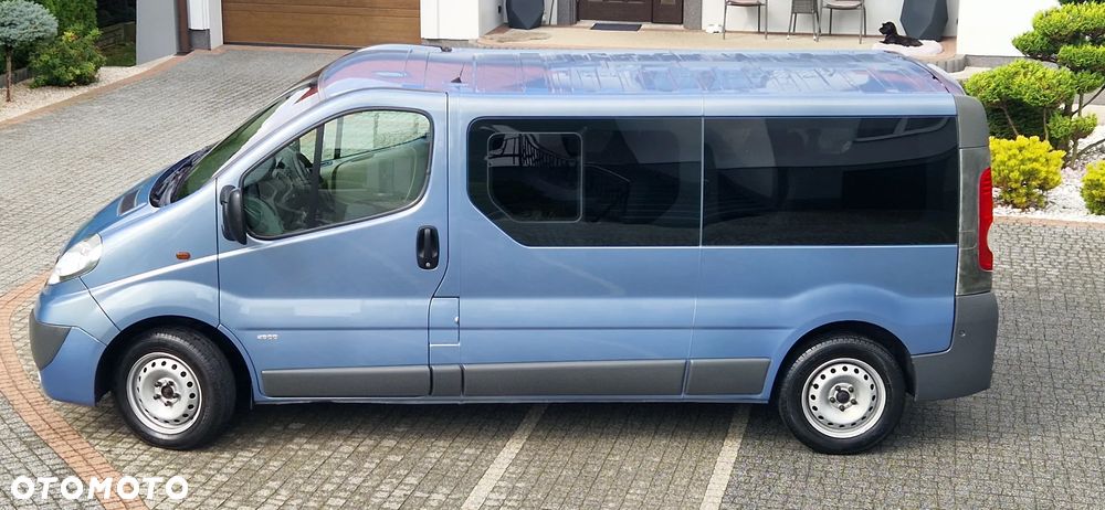 Opel Vivaro - 10