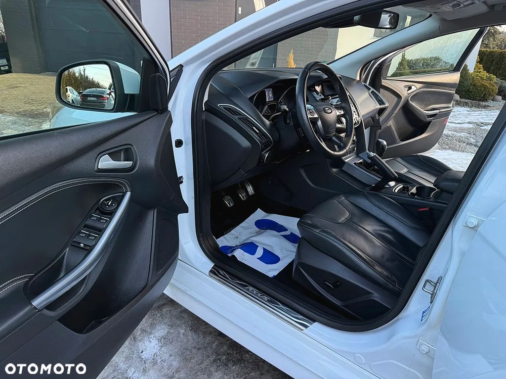 Ford Focus 1.6 EcoBoost Start-Stopp-System Titanium - 17