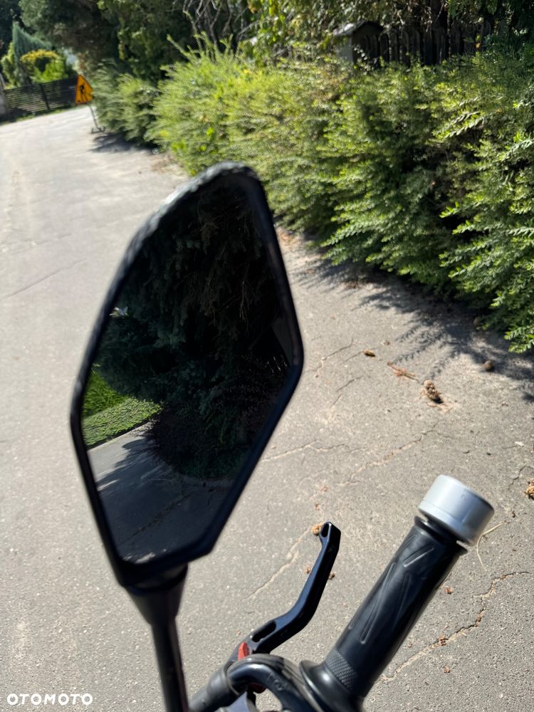 Yamaha MT - 21