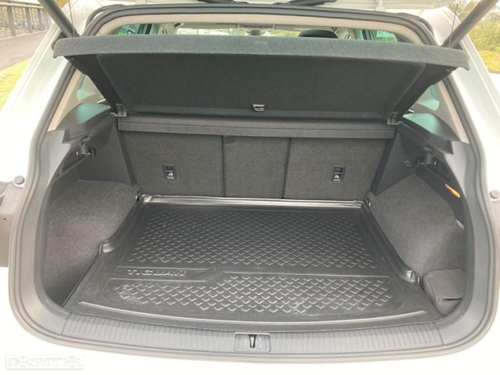 VW Tiguan 2.0 TDI R-Line DSG 4Motion - 31