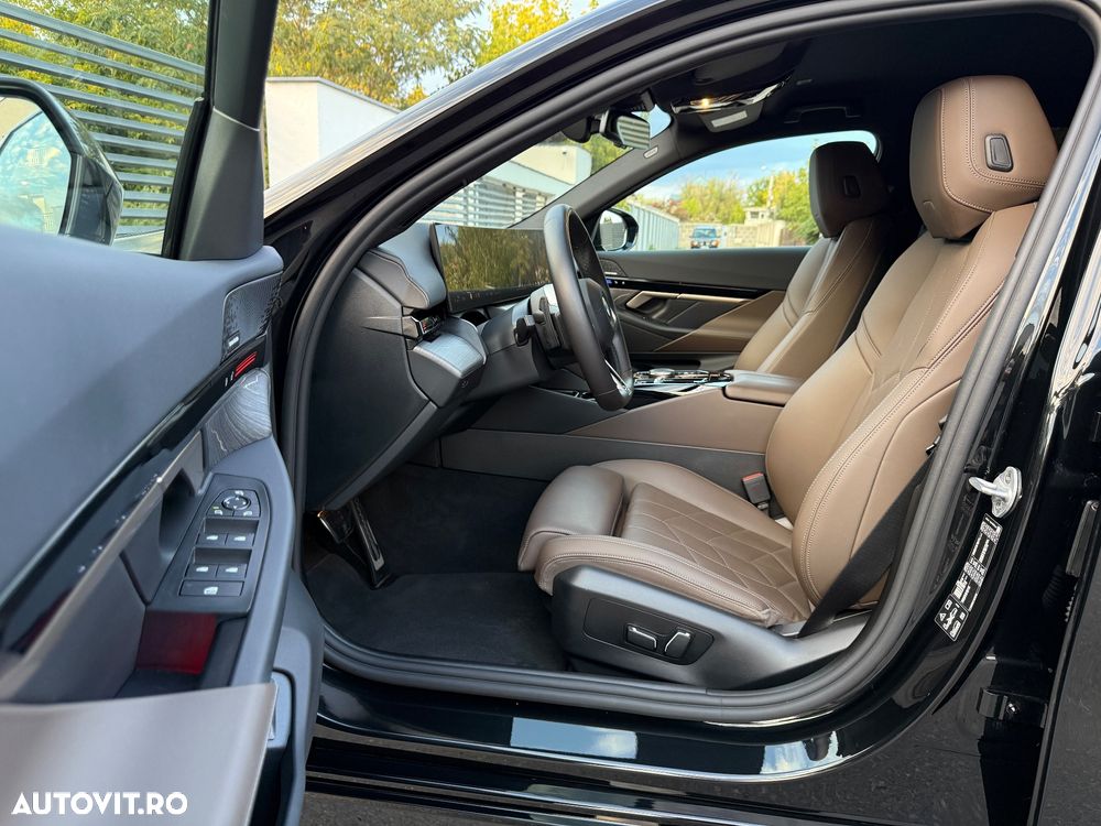 BMW Seria 5 540d xDrive AT MHEV - 15