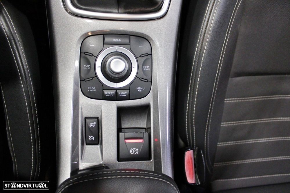 Renault Laguna Break 2.0 dCi GT 4Control - 26