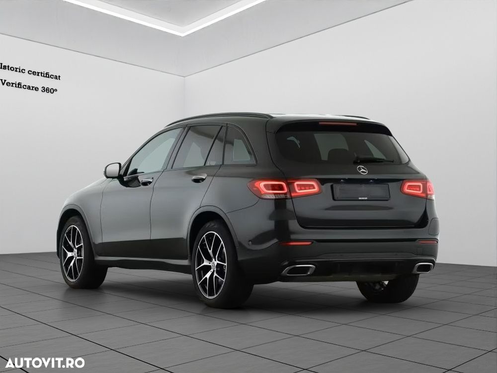 Mercedes-Benz GLC 300 e 4Matic 9G-TRONIC AMG Line - 5