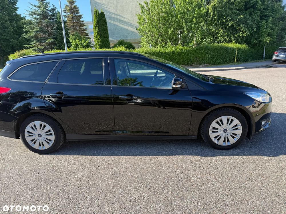 Ford Focus 1.0 EcoBoost Trend - 6