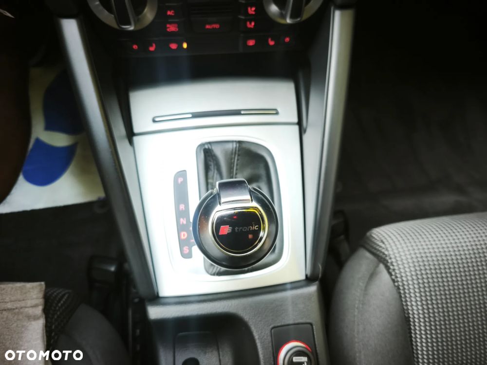 Audi A3 Sportback 1.6 TDI DPF S tronic Attraction - 21