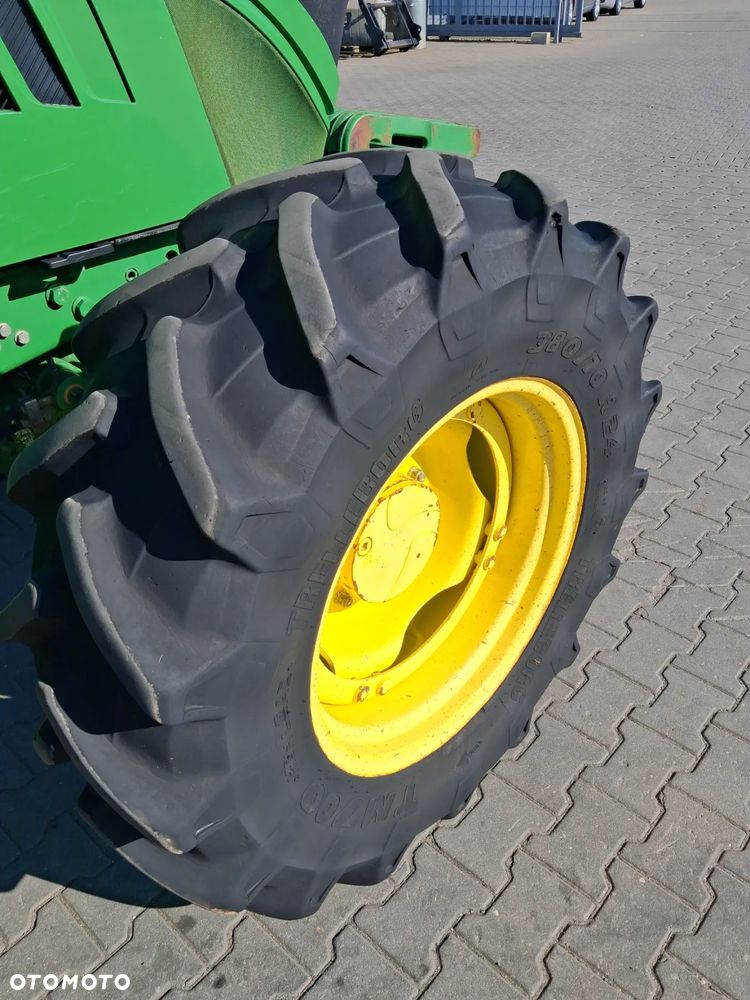 John Deere 6110 R - 12