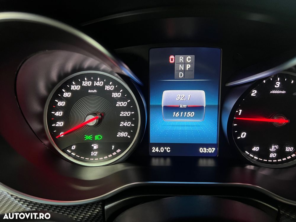 Mercedes-Benz V 300 d lang 4Matic 9G-TRONIC Exclusive Edition - 6