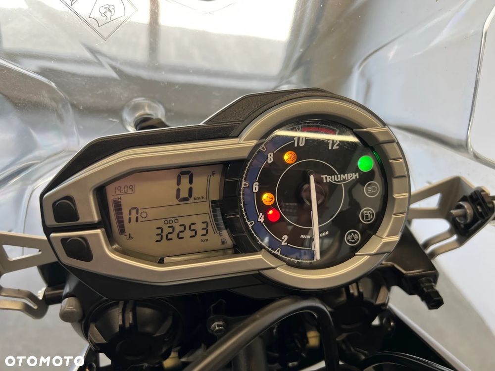 Triumph Tiger - 6