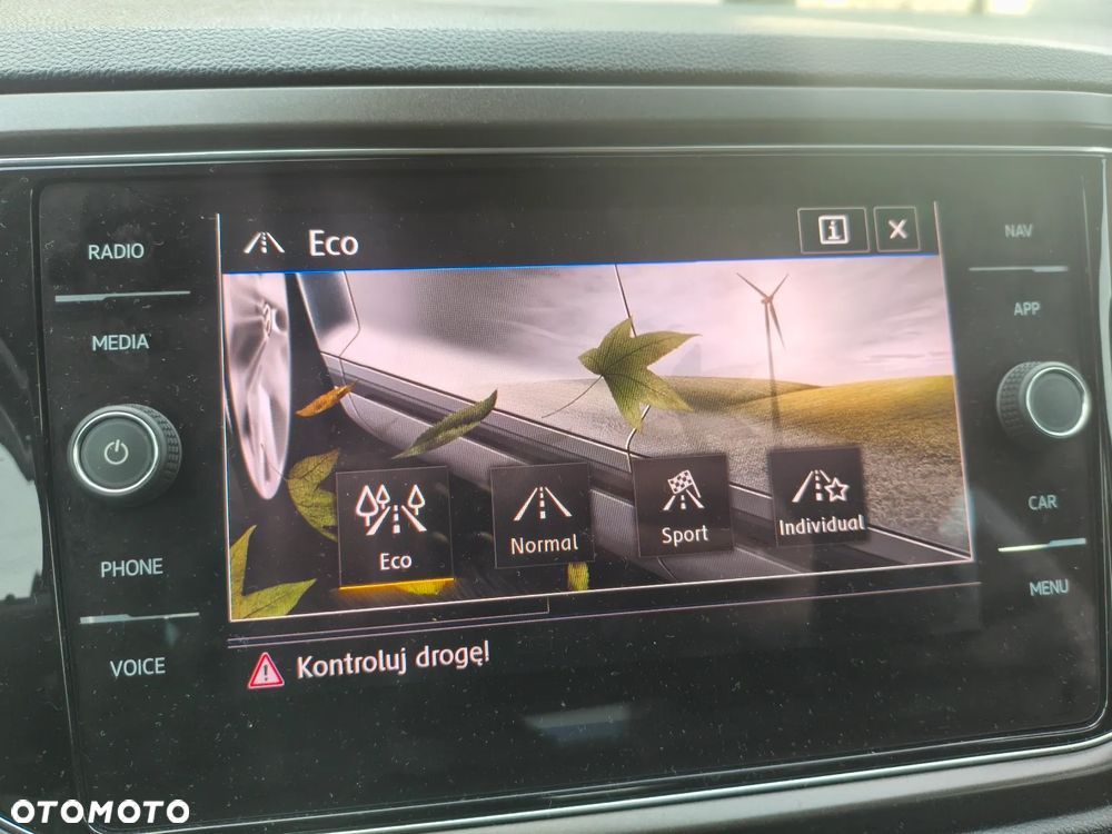 Volkswagen T-Roc 1.5 TSI ACT OPF 4MOTION DSG Style - 9