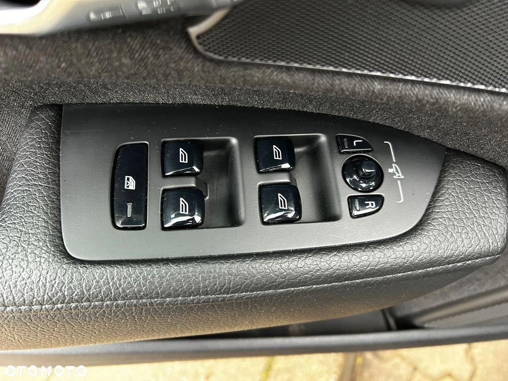 Volvo S90 D3 Momentum - 23