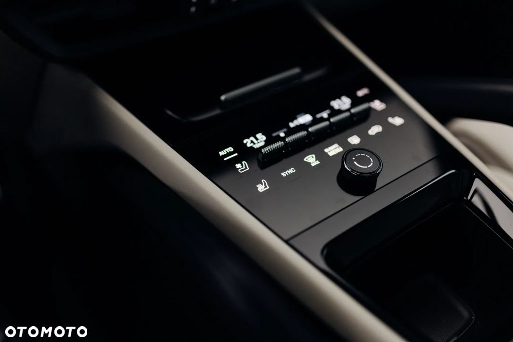 Porsche Cayenne GTS - 29